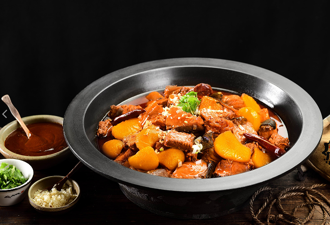 山河屯铁锅炖（中央大街店） 菜品图 3